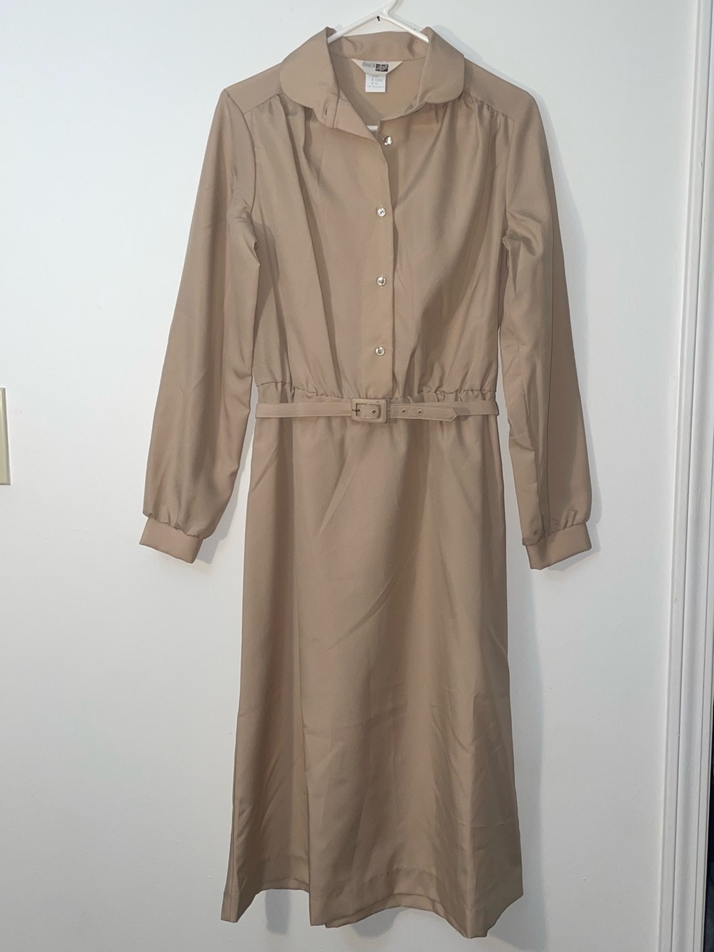 VTG 1970s Sears The Fashion Place Women’s Tan/Beige Belted Shirt Midi Dress